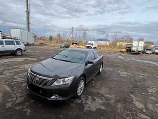 2013 Toyota Camry VII (XV50), серый, 1570000 рублей, вид 2