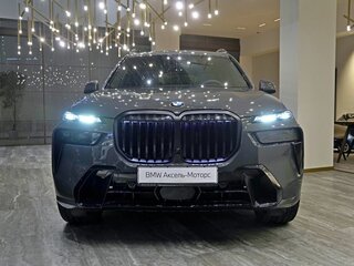 2026 BMW X7 40d I (G07) Рестайлинг, серый, 18950000 рублей, вид 3