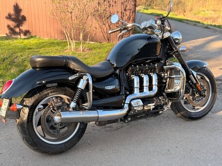 2011 Triumph Rocket 3, чёрный, 1100000 рублей, вид 2
