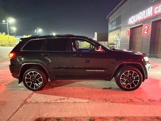 2013 Jeep Grand Cherokee IV (WK2), чёрный, 2400000 рублей, вид 3