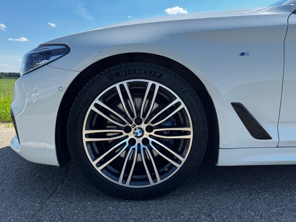 2019 BMW 5 серии 530d xDrive VII (G30/G31/G38), белый, 4200000 рублей - вид 14