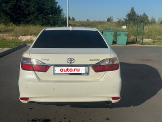 2016 Toyota Camry VII (XV50) Рестайлинг, белый, 2400000 рублей, вид 4