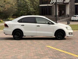 2018 Volkswagen Polo V Рестайлинг, белый, 630000 рублей, вид 5