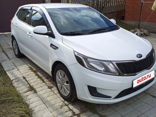 2013 Kia Rio III, белый, 850000 рублей, вид 2