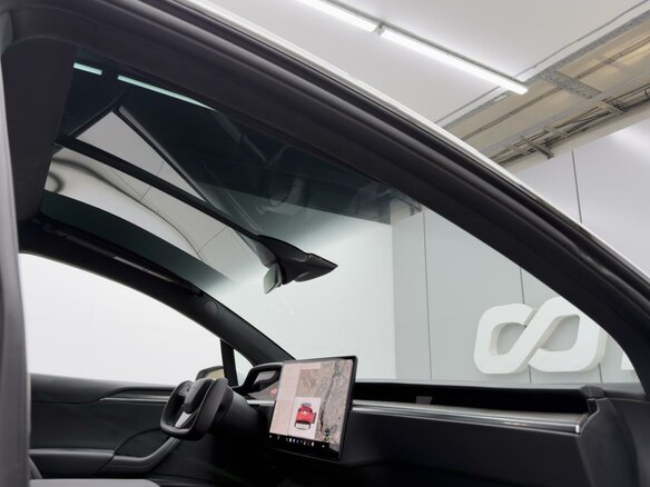 2022 Tesla Model X Long Range I Рестайлинг, белый, 7869000 рублей - вид 11