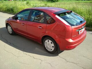 2009 Ford Focus II Рестайлинг, красный, 650000 рублей, вид 5