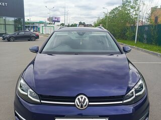 2018 Volkswagen Golf VII Рестайлинг, синий, 1540000 рублей, вид 2