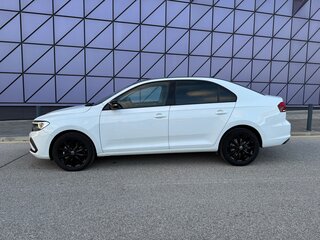 2020 Volkswagen Polo VI, белый, 1790000 рублей, вид 3