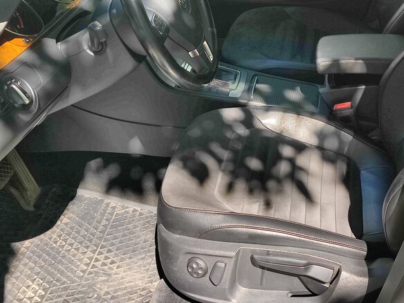 2011 Volkswagen Passat B7, чёрный, 1300000 рублей - вид 13