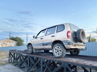 2004 Chevrolet Niva I, бежевый, 230000 рублей, вид 5