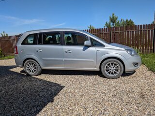2012 Opel Zafira B Рестайлинг, серебристый, 750000 рублей, вид 2