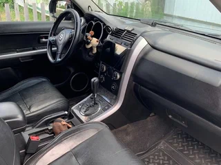 2010 Suzuki Grand Vitara II Рестайлинг, чёрный, 1050000 рублей, вид 2