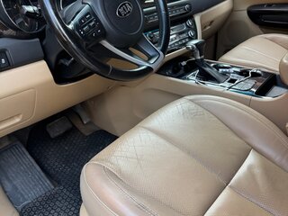 2018 Kia Carnival III, белый, 2599999 рублей, вид 5