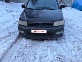 2000 Mitsubishi Space Wagon III, чёрный, 220000 рублей, вид 2