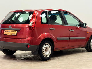 2007 Ford Fiesta Mk5, красный, 270000 рублей, вид 4