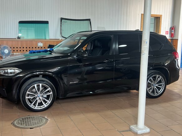 2015 BMW X5 30d III (F15), чёрный, 3300000 рублей - вид 2
