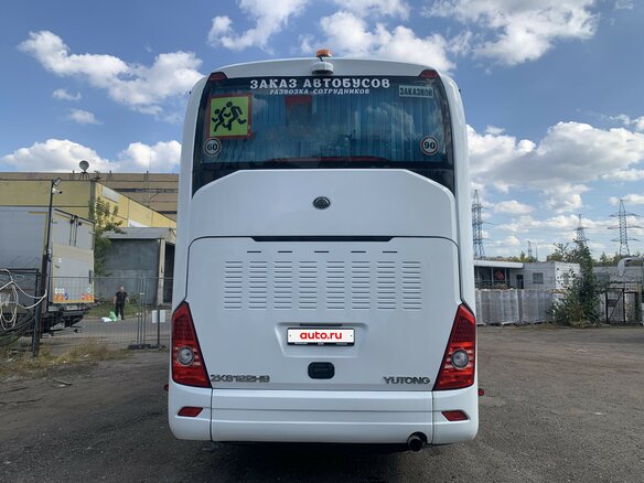 2017 Yutong ZK6122H9, белый, 7900000 рублей - вид 7