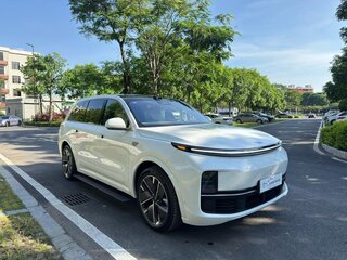 2025 Li Auto (Lixiang) L9 52.3 kWh I Рестайлинг, белый, 11743700 рублей, вид 3