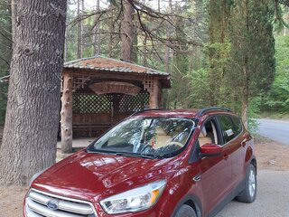 2018 Ford Escape III Рестайлинг, красный, 1800000 рублей, вид 1