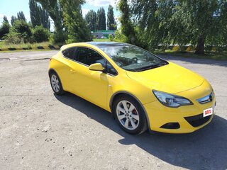 2013 Opel Astra GTC J Рестайлинг, жёлтый, 780000 рублей, вид 4