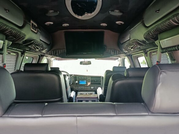 2010 GMC Savana I Рестайлинг, белый, 2990000 рублей - вид 6