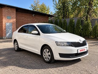 2017 Skoda Rapid I, белый, 900000 рублей, вид 4