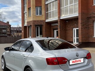 2013 Volkswagen Jetta VI, серебристый, 960000 рублей, вид 5