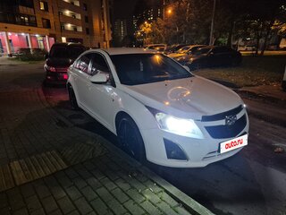 2013 Chevrolet Cruze I Рестайлинг, белый, 630000 рублей, вид 3