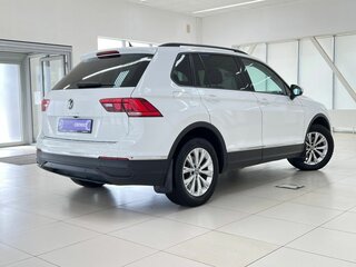 2021 Volkswagen Tiguan II Рестайлинг, белый, 2270000 рублей, вид 5