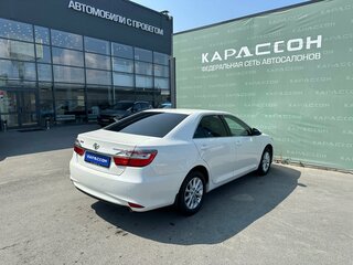 2016 Toyota Camry VII (XV50) Рестайлинг, белый, 1880000 рублей, вид 2