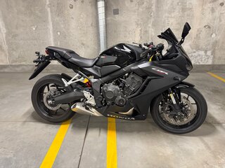 2023 Honda CBR 650R, чёрный, 920000 рублей, вид 1