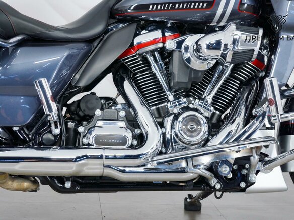 2019 Harley-Davidson CVO Road Glide, серый, 2799000 рублей - вид 9