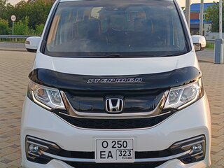2017 Honda Stepwgn Spada V, белый, 1890000 рублей, вид 2