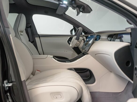 2025 Avatr 11 116 kWh I, чёрный - вид 36