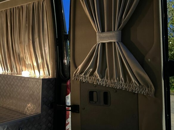 2011 Mercedes-Benz Sprinter, серый, 4450000 рублей - вид 12