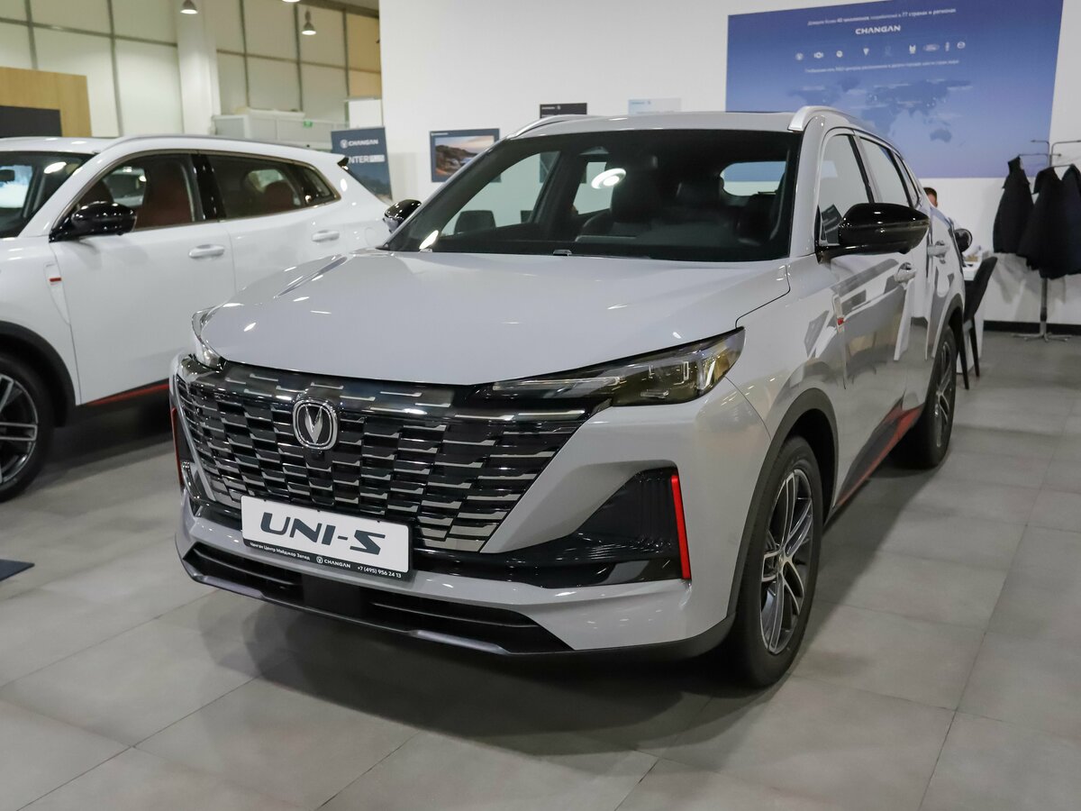 Открыть фотографии: Changan UNI-S I