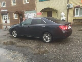 2013 Toyota Camry VII (XV50), серый, 1700000 рублей, вид 4