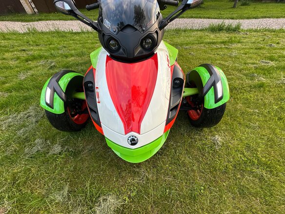 2014 BRP Can-Am Spyder, зелёный, 1245000 рублей - вид 14