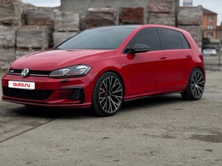 2018 Volkswagen Golf GTI VII Рестайлинг, красный, 3000000 рублей, вид 1