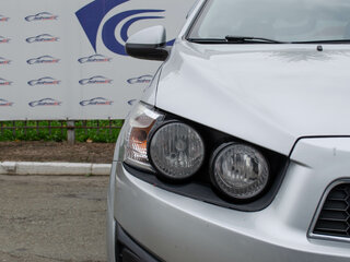 2013 Chevrolet Aveo II, серебристый, 518000 рублей, вид 3