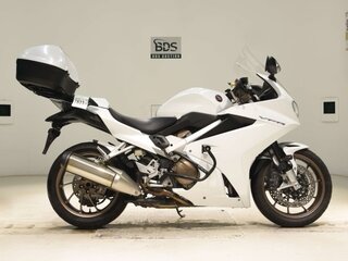 2016 Honda VFR 800, белый, 781000 рублей, вид 2