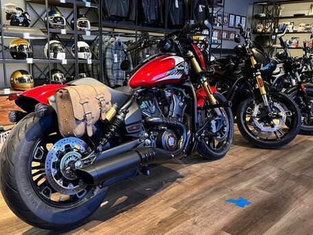 2024 Indian Scout, красный, 2450000 рублей, вид 3