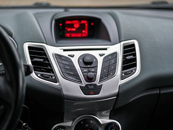 2010 Ford Fiesta Mk6, зелёный, 675000 рублей - вид 6