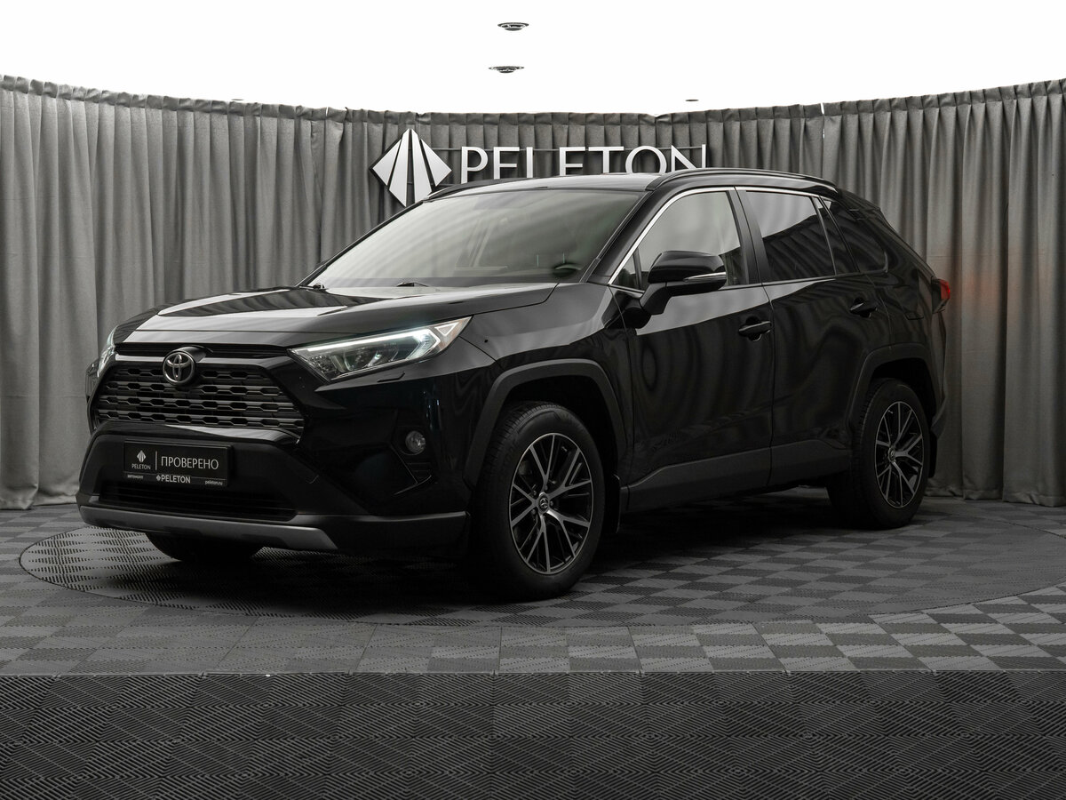 Открыть фотографии: Toyota RAV4 V (XA50)