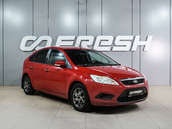2010 Ford Focus II Рестайлинг, красный