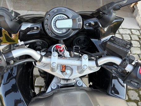 2005 Yamaha FZ6, серебристый, 400000 рублей, вид 1
