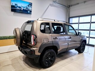 2025 Lada (ВАЗ) Niva Travel I, коричневый, 1635000 рублей, вид 2