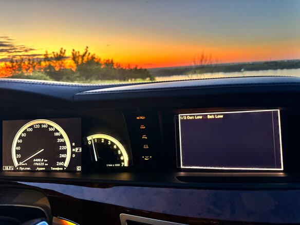 2008 Mercedes-Benz S-Класс 500 V (W221), белый, 2100000 рублей - вид 18