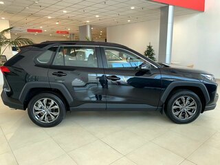 2025 Toyota RAV4 V (XA50), чёрный, 4900000 рублей, вид 5
