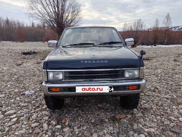 1990 Nissan Terrano I, чёрный, 605000 рублей